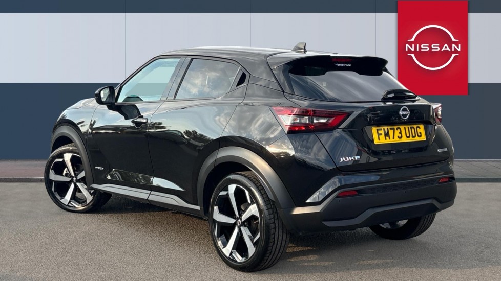 Nissan Juke 1.6 Hybrid Tekna 5dr Auto Hybrid Hatchback - Image 2
