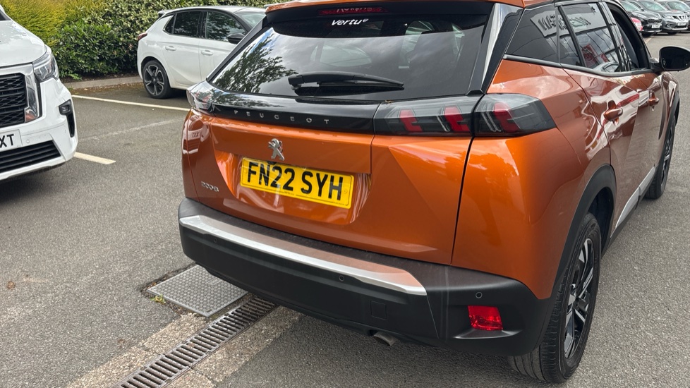Peugeot 2008 1.2 PureTech Allure Premium 5dr Petrol Estate - Image 22