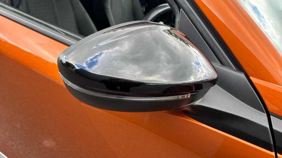 Peugeot 2008 1.2 PureTech Allure Premium 5dr Petrol Estate - Image 35