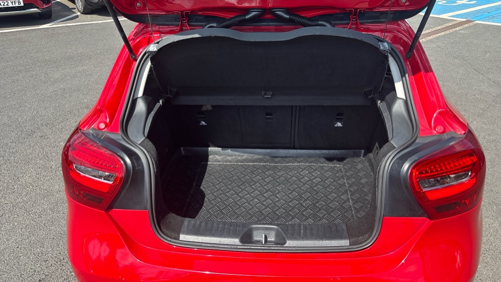 Mercedes-Benz A-Class A160 SE 5dr Petrol Hatchback - Image 4