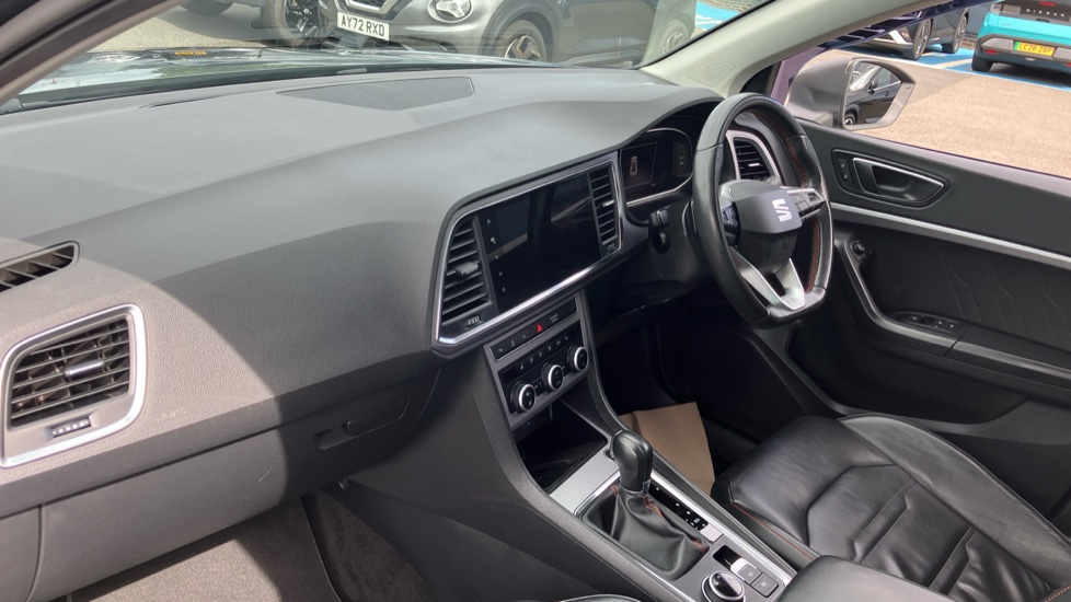 SEAT Ateca 1.5 TSI EVO FR Sport 5dr DSG Petrol Estate - Image 9