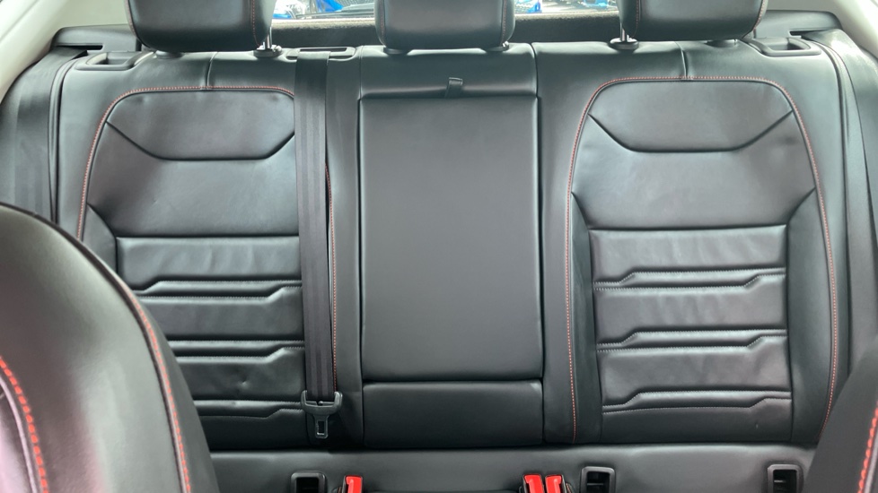 SEAT Ateca 1.5 TSI EVO FR Sport 5dr DSG Petrol Estate - Image 15