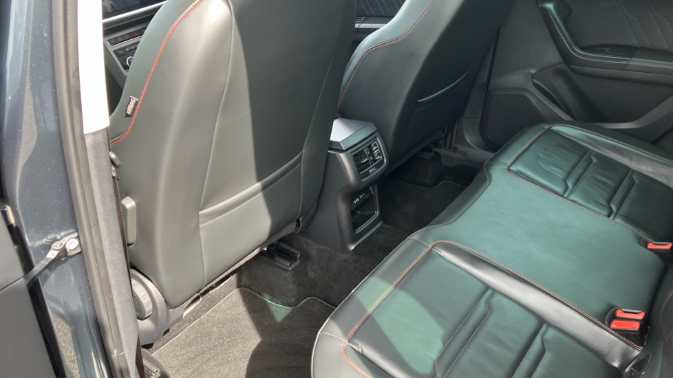 SEAT Ateca 1.5 TSI EVO FR Sport 5dr DSG Petrol Estate - Image 34