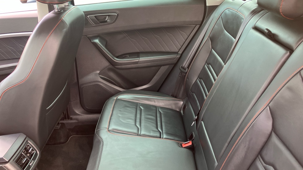 SEAT Ateca 1.5 TSI EVO FR Sport 5dr DSG Petrol Estate - Image 38