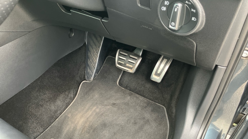 SEAT Ateca 1.5 TSI EVO FR Sport 5dr DSG Petrol Estate - Image 55