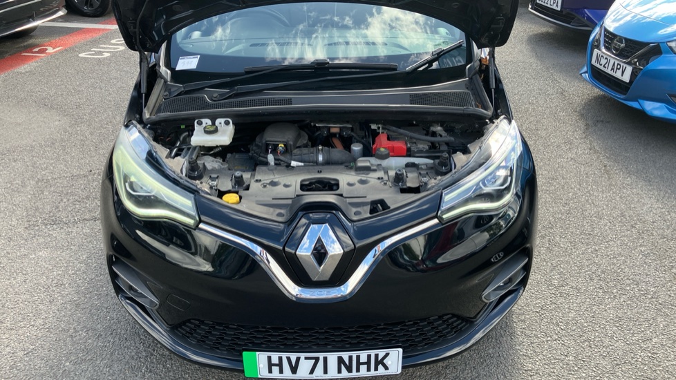 Renault Zoe 100kW Iconic R135 50kWh Rapid Charge 5dr Auto Electric Hatchback - Image 8