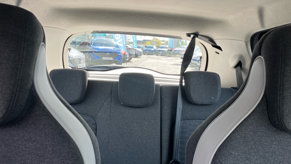 Renault Zoe 100kW Iconic R135 50kWh Rapid Charge 5dr Auto Electric Hatchback - Image 15
