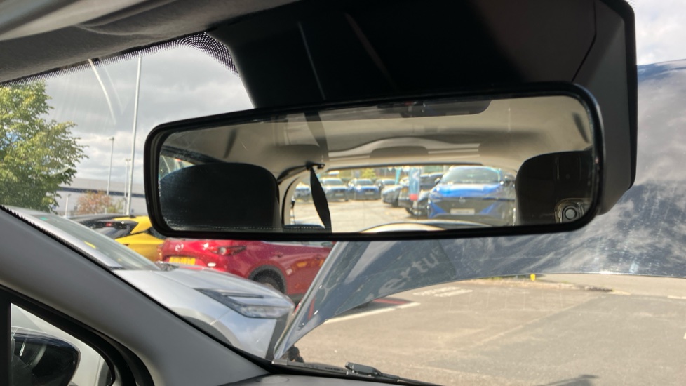 Renault Zoe 100kW Iconic R135 50kWh Rapid Charge 5dr Auto Electric Hatchback - Image 26