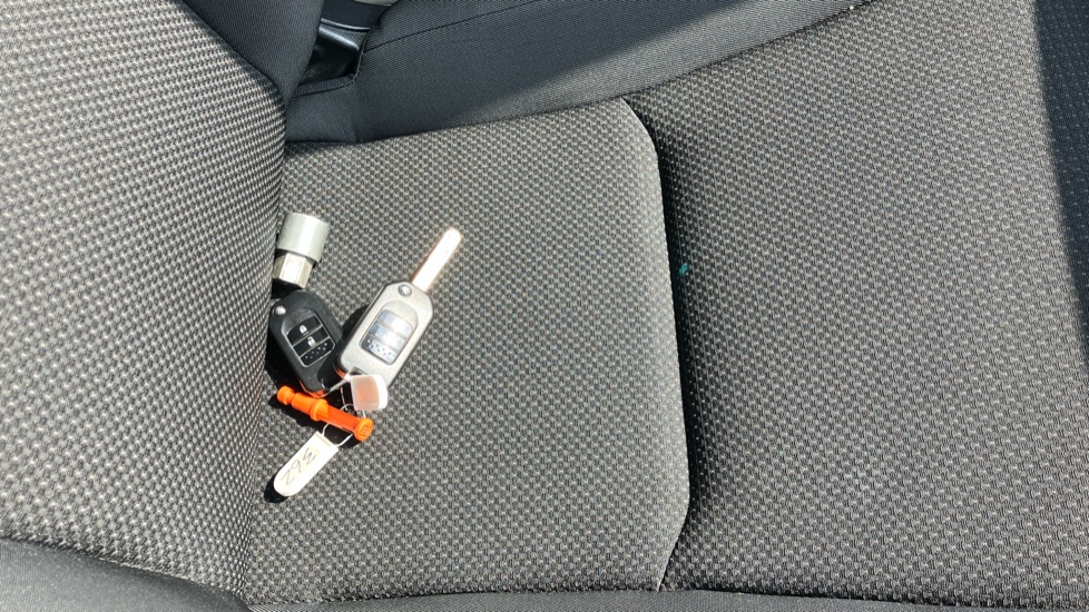 Honda HR-V 1.5 i-VTEC SE 5dr Petrol Hatchback - Image 20