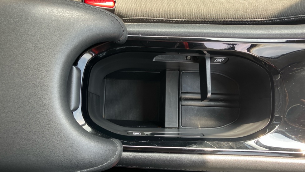 Honda HR-V 1.5 i-VTEC SE 5dr Petrol Hatchback - Image 24