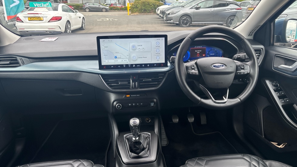 Ford Focus 1.0 EcoBoost Active X 5dr Petrol Hatchback - Image 10