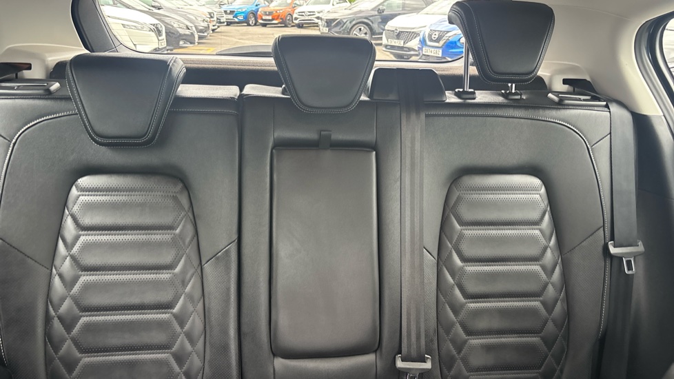 Ford Focus 1.0 EcoBoost Active X 5dr Petrol Hatchback - Image 15