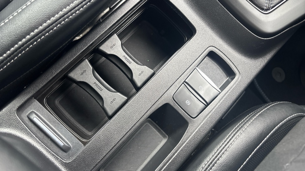 Ford Focus 1.0 EcoBoost Active X 5dr Petrol Hatchback - Image 29