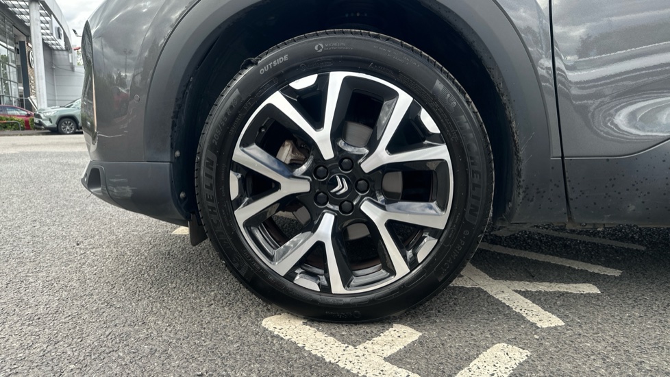 Citroen C5 Aircross 1.2 PureTech C-Series Edition 5dr EAT8 Petrol Hatchback - Image 23