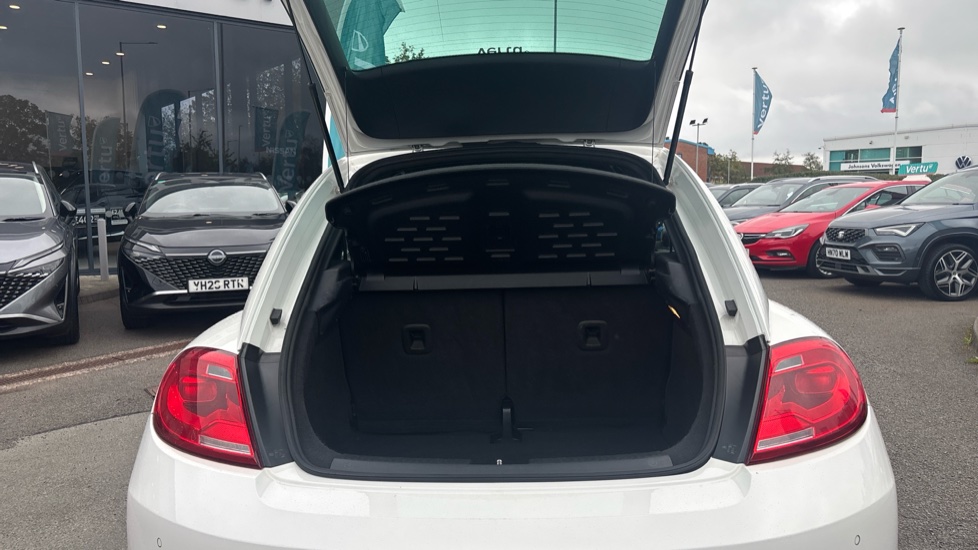 Volkswagen Beetle 2.0 TDI Sport 3dr Diesel Hatchback - Image 4