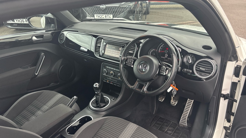 Volkswagen Beetle 2.0 TDI Sport 3dr Diesel Hatchback - Image 11