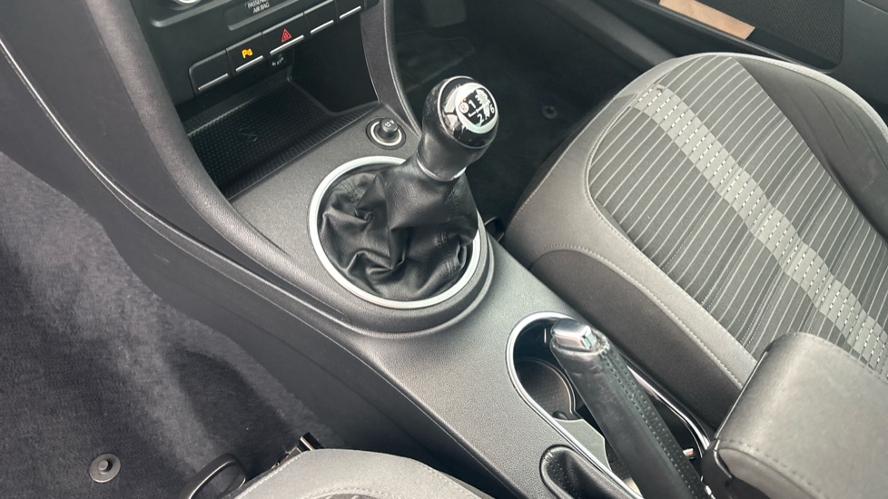 Volkswagen Beetle 2.0 TDI Sport 3dr Diesel Hatchback - Image 13