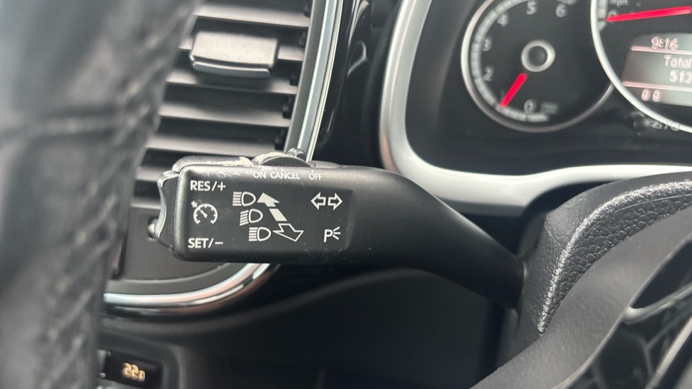 Volkswagen Beetle 2.0 TDI Sport 3dr Diesel Hatchback - Image 21