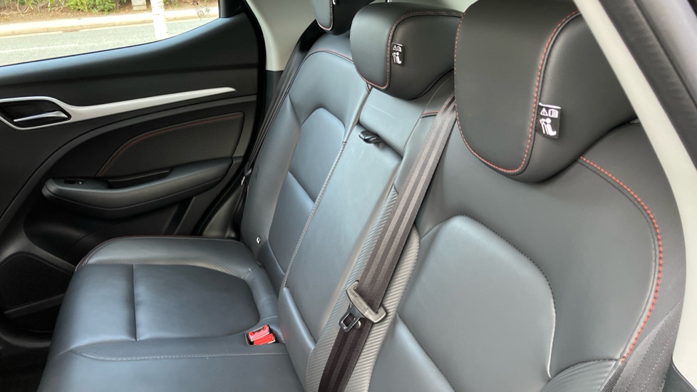 MG ZS 130kW Trophy EV 51kWh 5dr Auto Electric Hatchback - Image 39