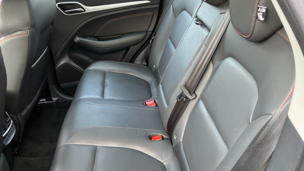 MG ZS 130kW Trophy EV 51kWh 5dr Auto Electric Hatchback - Image 40
