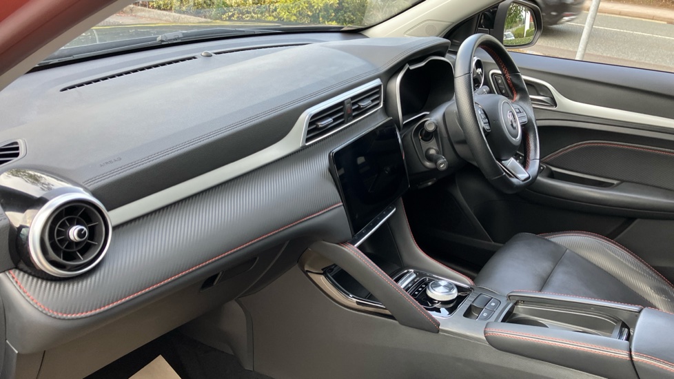 MG ZS 130kW Trophy EV 51kWh 5dr Auto Electric Hatchback - Image 47