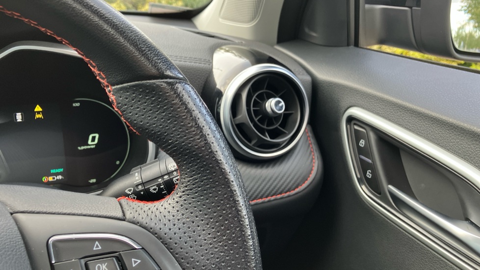 MG ZS 130kW Trophy EV 51kWh 5dr Auto Electric Hatchback - Image 57