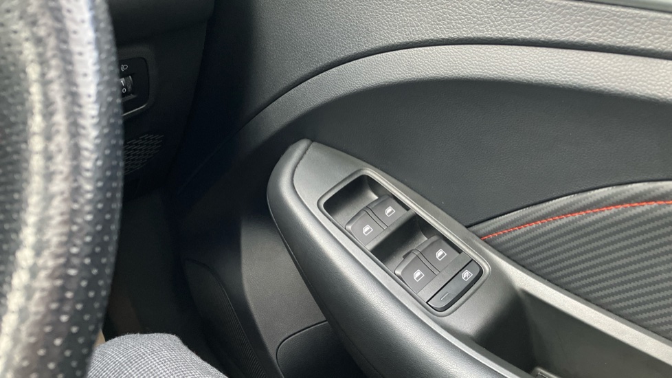 MG ZS 130kW Trophy EV 51kWh 5dr Auto Electric Hatchback - Image 58