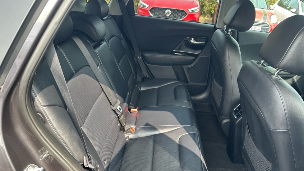 Kia Niro 1.6 GDi Hybrid 3 5dr DCT Hybrid Estate - Image 15
