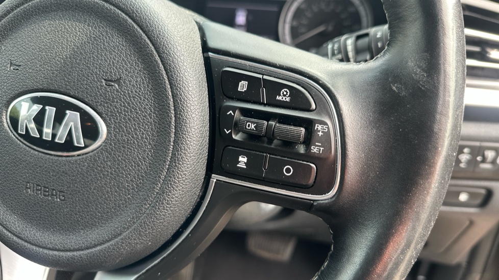 Kia Niro 1.6 GDi Hybrid 3 5dr DCT Hybrid Estate - Image 23