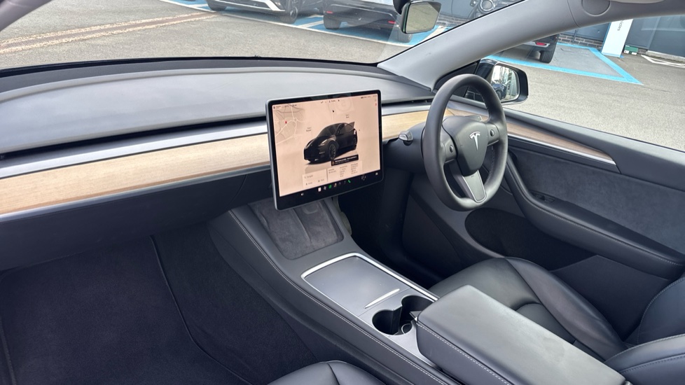 Tesla Model Y Long Range AWD 5dr Auto Electric Hatchback - Image 9