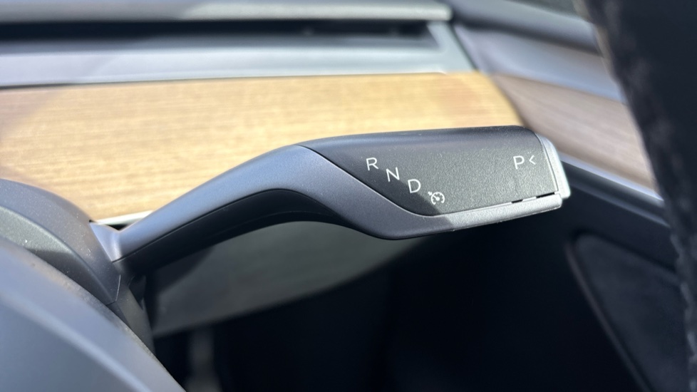 Tesla Model Y Long Range AWD 5dr Auto Electric Hatchback - Image 24