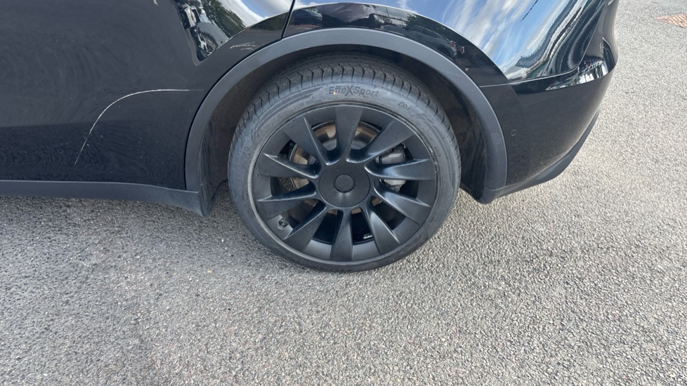 Tesla Model Y Long Range AWD 5dr Auto Electric Hatchback - Image 48