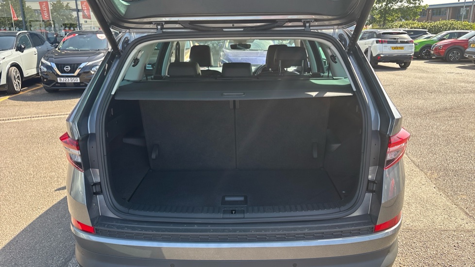 Skoda Kodiaq 1.5 TSI SE L Executive 5dr DSG [7 Seat] Petrol Estate - Image 4