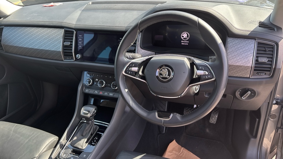 Skoda Kodiaq 1.5 TSI SE L Executive 5dr DSG [7 Seat] Petrol Estate - Image 10