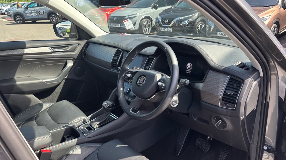 Skoda Kodiaq 1.5 TSI SE L Executive 5dr DSG [7 Seat] Petrol Estate - Image 11