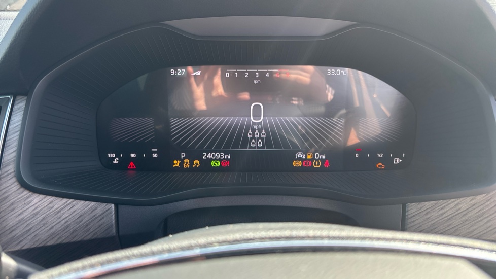 Skoda Kodiaq 1.5 TSI SE L Executive 5dr DSG [7 Seat] Petrol Estate - Image 18