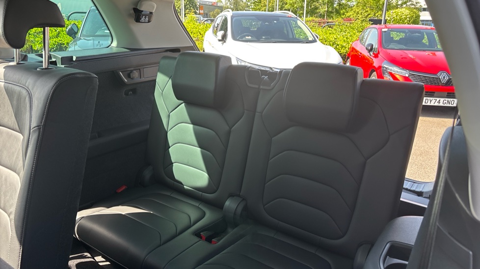 Skoda Kodiaq 1.5 TSI SE L Executive 5dr DSG [7 Seat] Petrol Estate - Image 25