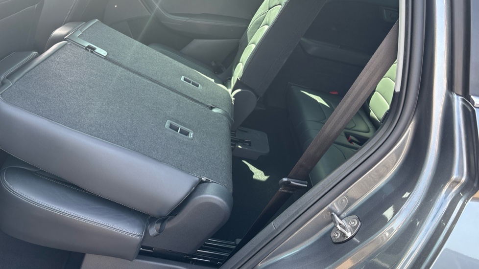 Skoda Kodiaq 1.5 TSI SE L Executive 5dr DSG [7 Seat] Petrol Estate - Image 31