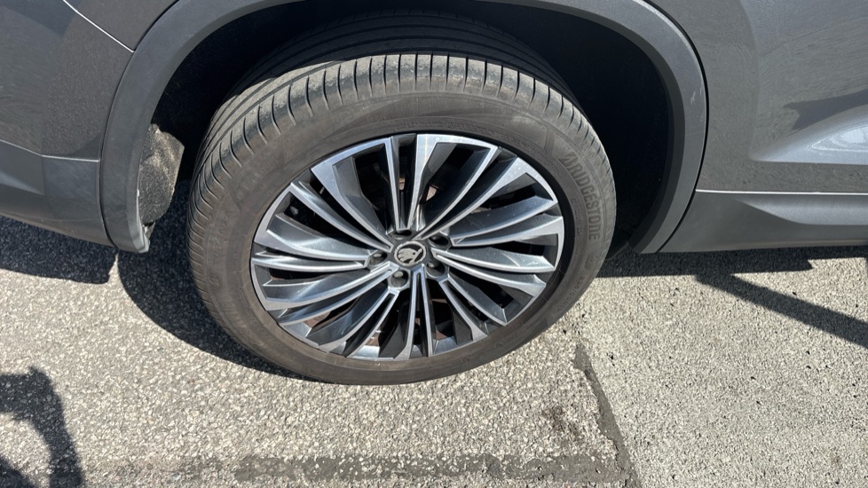 Skoda Kodiaq 1.5 TSI SE L Executive 5dr DSG [7 Seat] Petrol Estate - Image 61