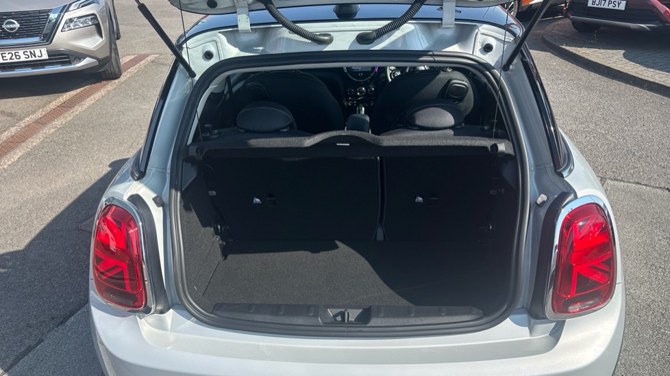 MINI Hatchback 1.5 Cooper Classic II 3dr Auto Petrol Hatchback - Image 4