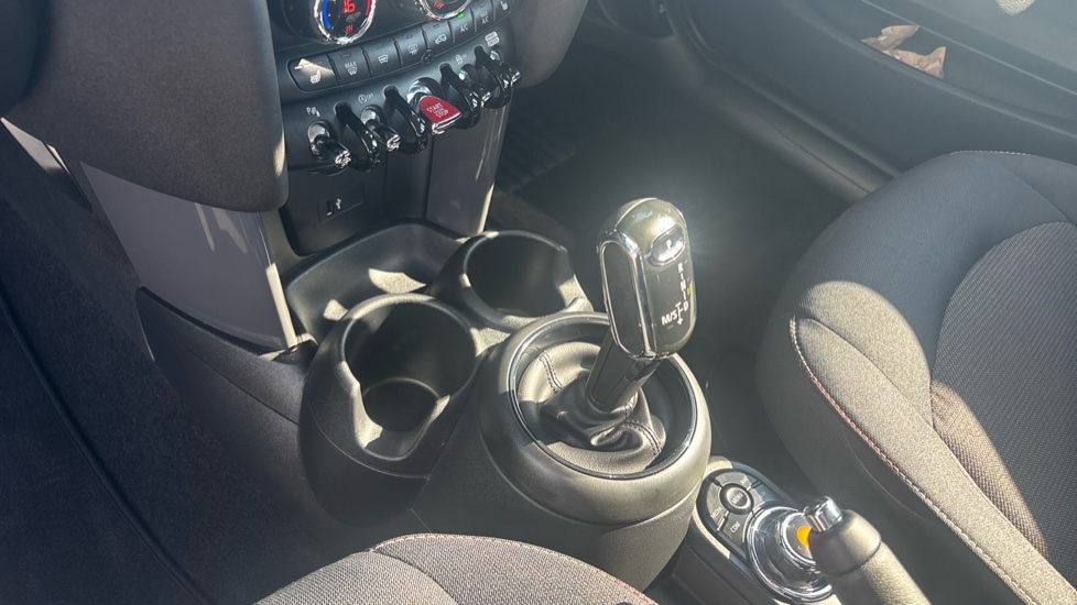 MINI Hatchback 1.5 Cooper Classic II 3dr Auto Petrol Hatchback - Image 13