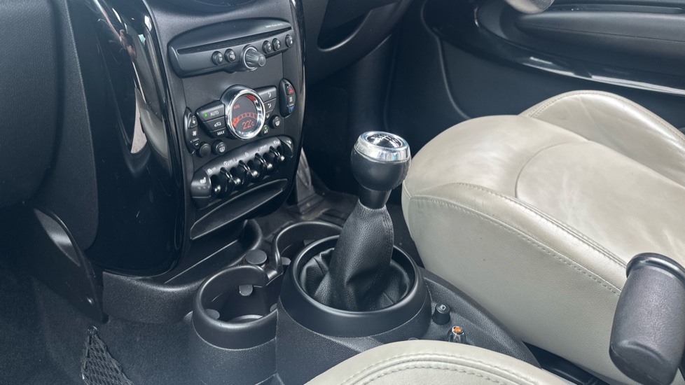 MINI Paceman 1.6 Cooper S ALL4 3dr Petrol Coupe - Image 13