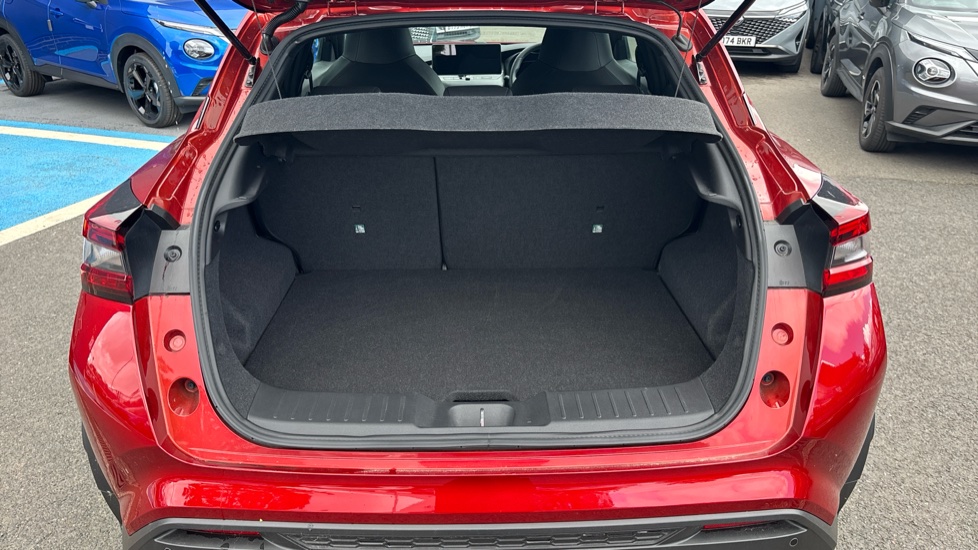 Nissan Juke 1.0 DiG-T N-Connecta 5dr Petrol Hatchback - Image 4