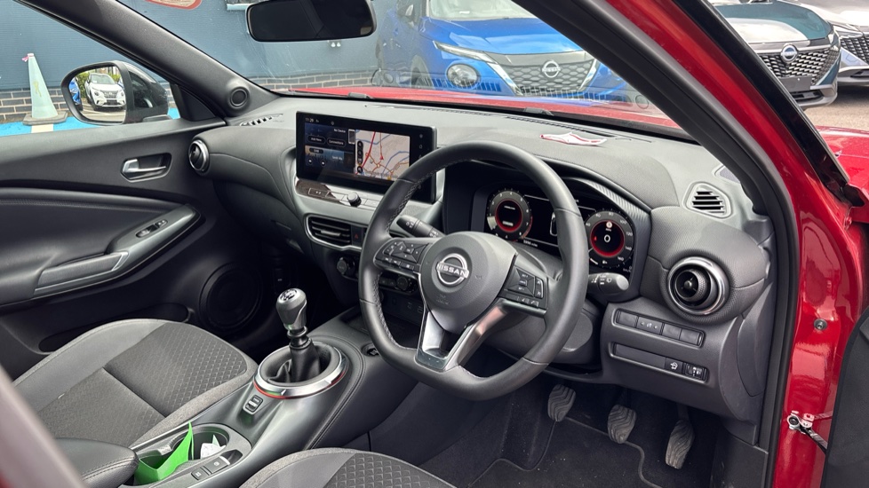 Nissan Juke 1.0 DiG-T N-Connecta 5dr Petrol Hatchback - Image 11