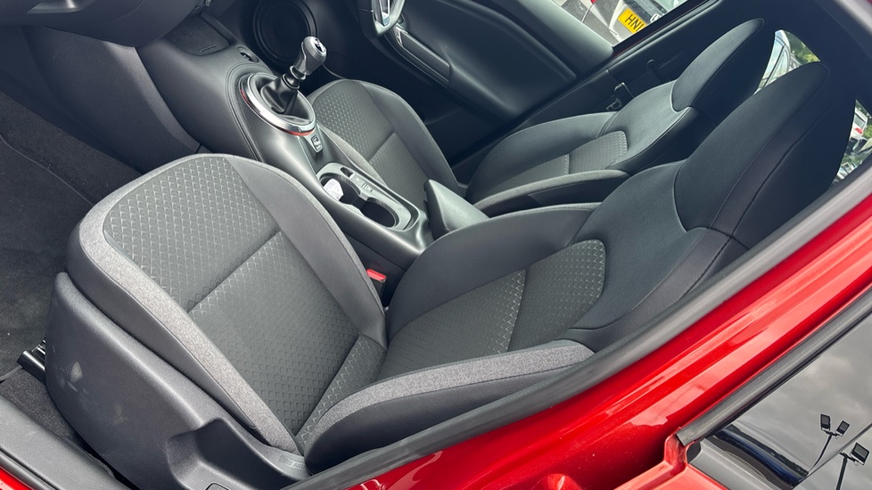 Nissan Juke 1.0 DiG-T N-Connecta 5dr Petrol Hatchback - Image 26