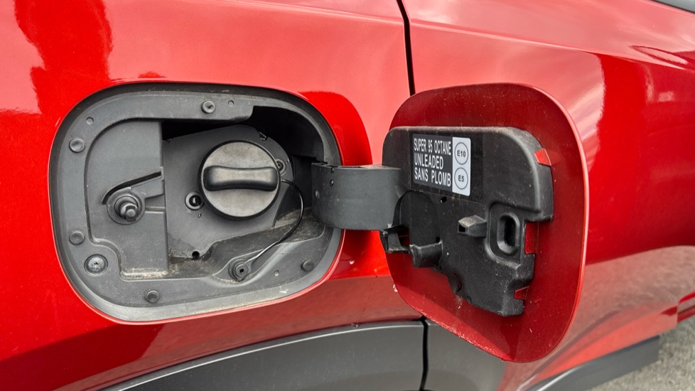Nissan Juke 1.0 DiG-T N-Connecta 5dr Petrol Hatchback - Image 33
