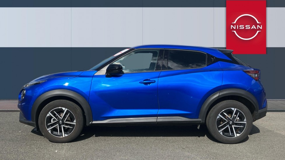 Nissan Juke 1.0 DiG-T N-Connecta 5dr Petrol Hatchback - Image 5