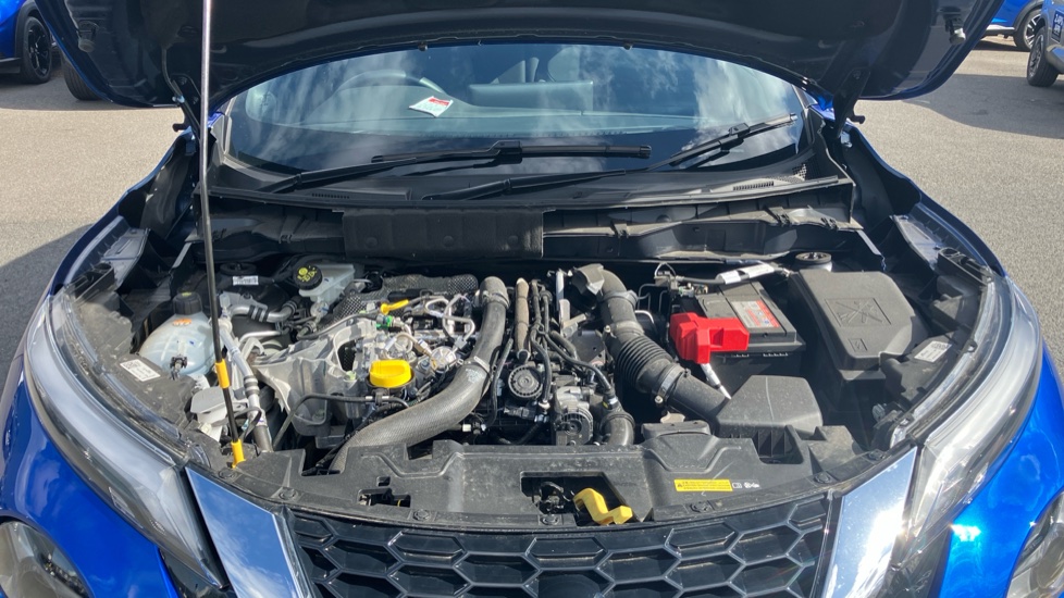 Nissan Juke 1.0 DiG-T N-Connecta 5dr Petrol Hatchback - Image 8