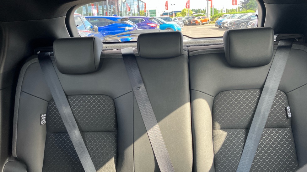Nissan Juke 1.0 DiG-T N-Connecta 5dr Petrol Hatchback - Image 15
