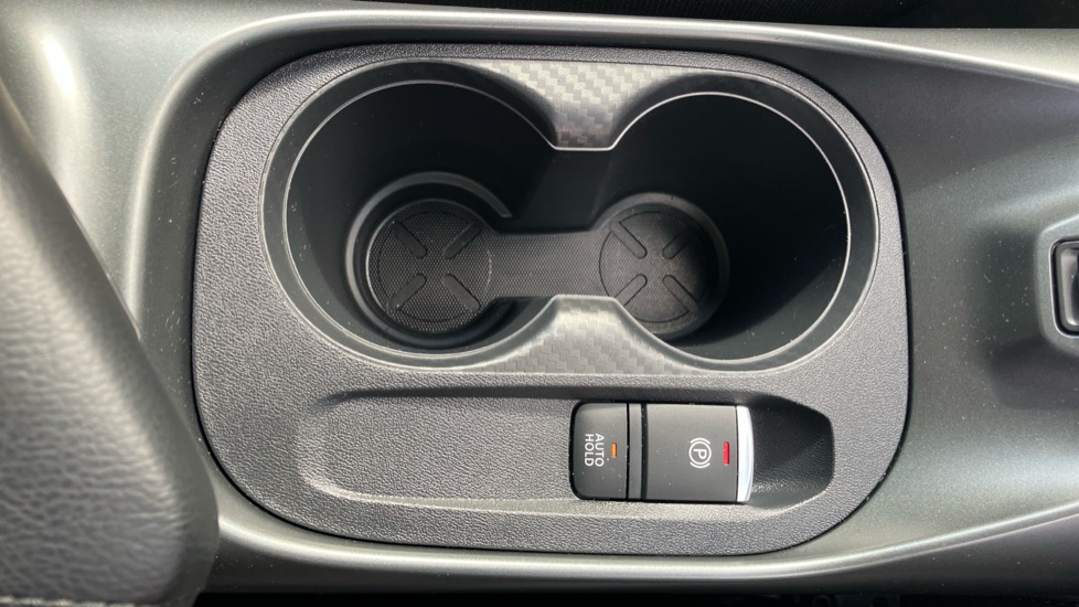 Nissan Juke 1.0 DiG-T N-Connecta 5dr Petrol Hatchback - Image 28
